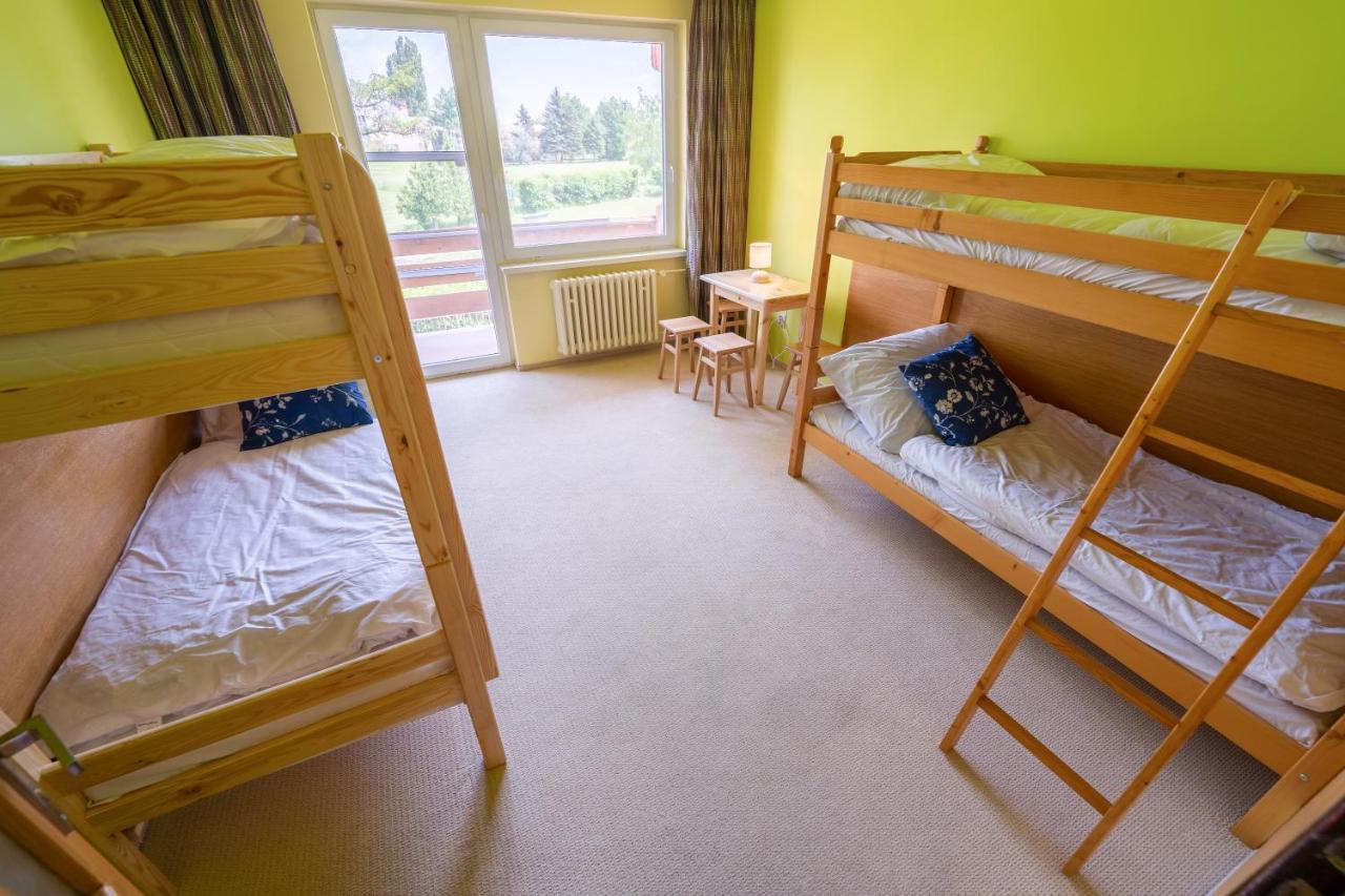 Rekreacne Stredisko Patince - Family Resort Екстериор снимка